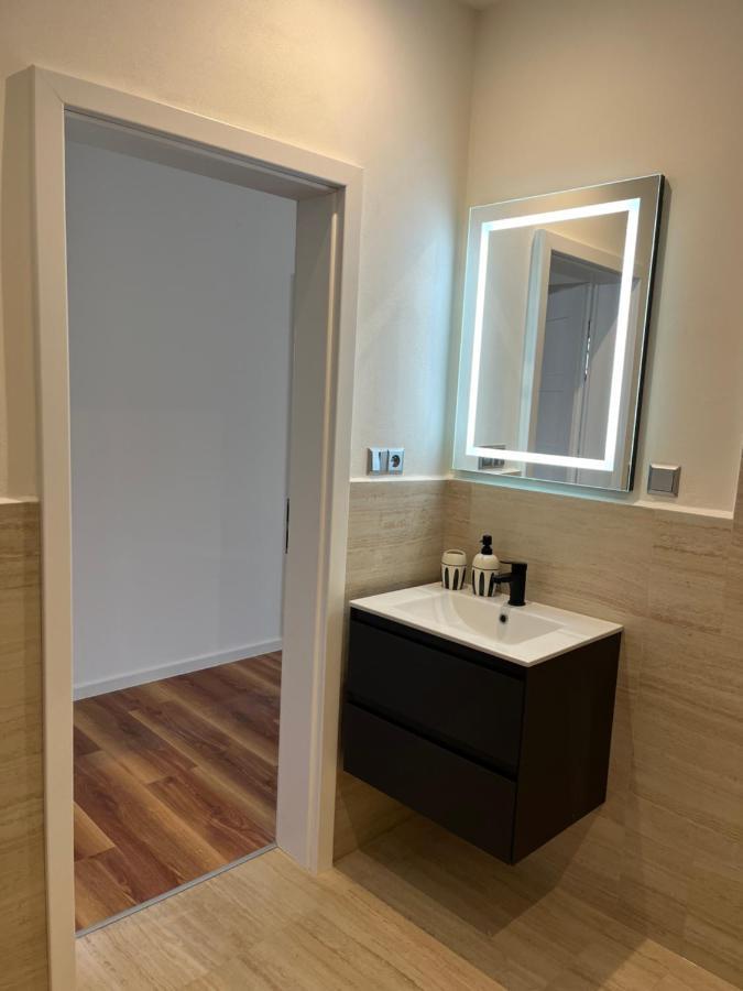 Apartmany Male Namesti, Broumov Luaran gambar