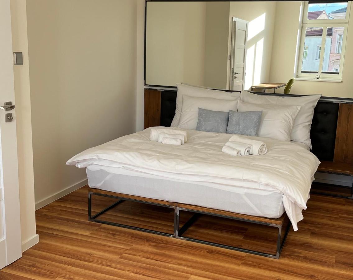 Apartmany Male Namesti, Broumov Luaran gambar