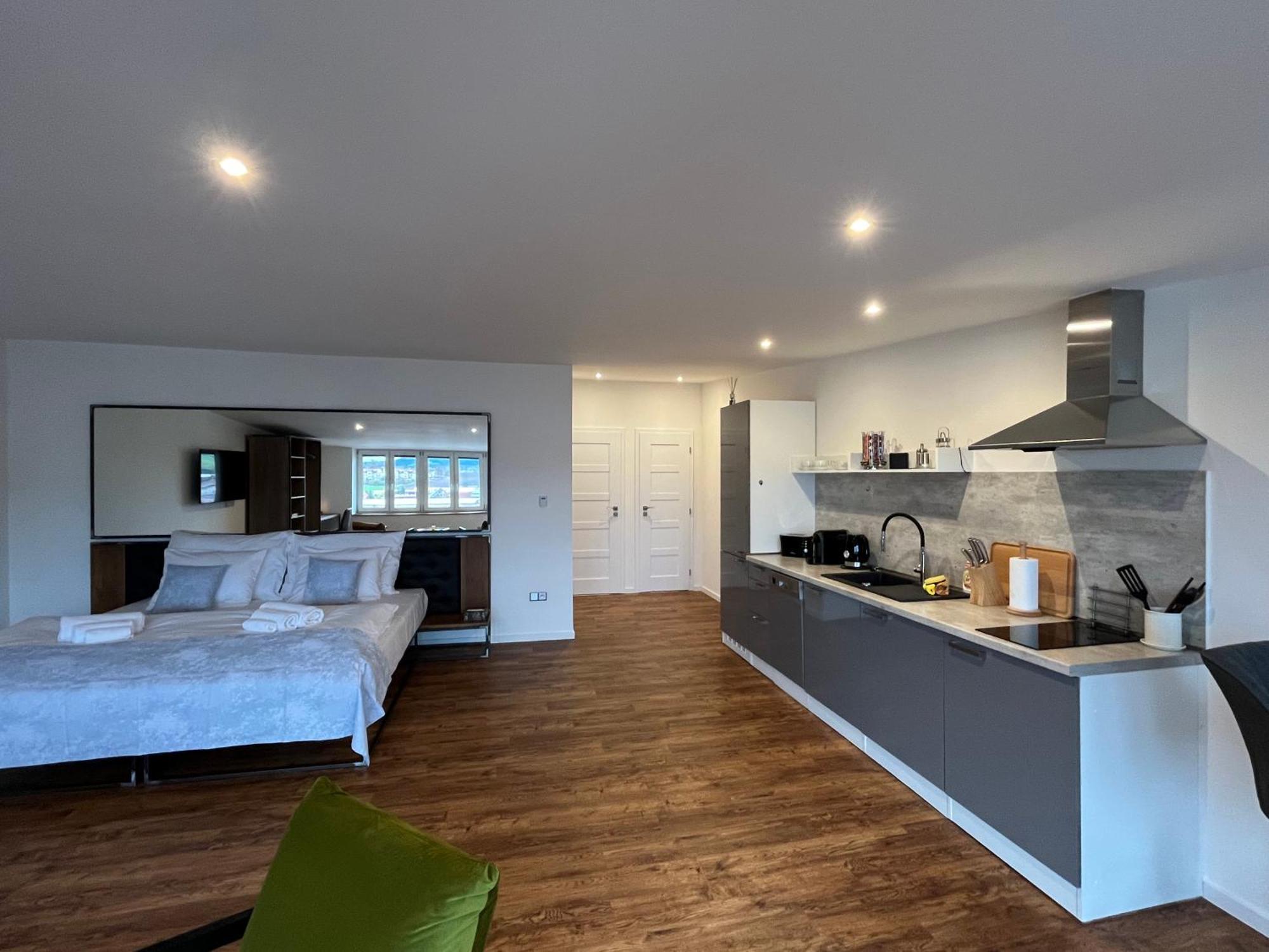 Apartmany Male Namesti, Broumov Luaran gambar